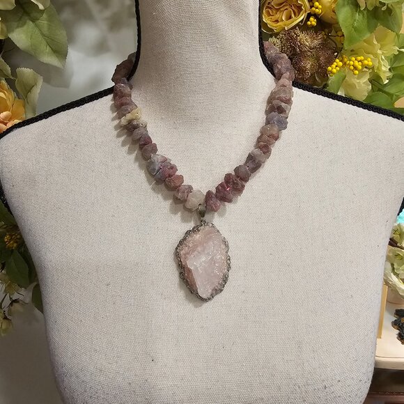 Rose Quartz and Silver Pendant Necklace - Picture 5 of 8